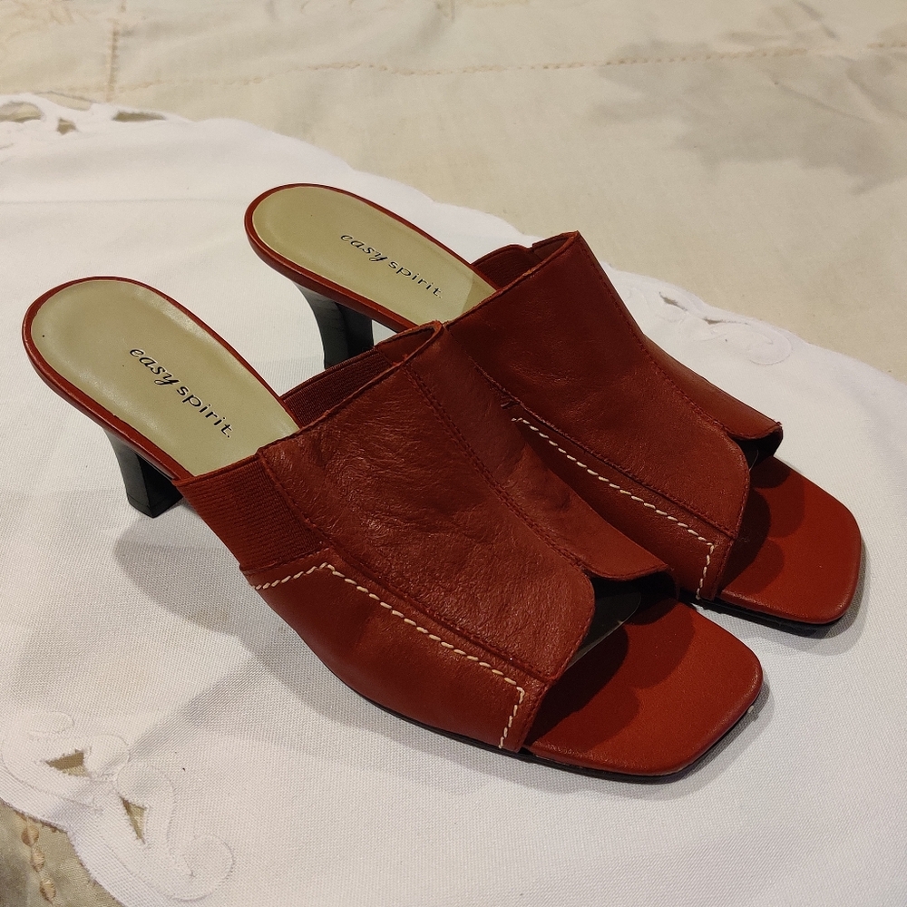 Red 8.5w Easy Spirit Heels